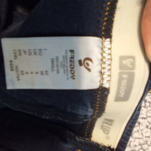 Freddy Jean - Picture 2 of 3